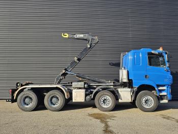 CF 460 8x4 / HIAB HOOKLIFT / RETARDER / SPRING SUSPENSION